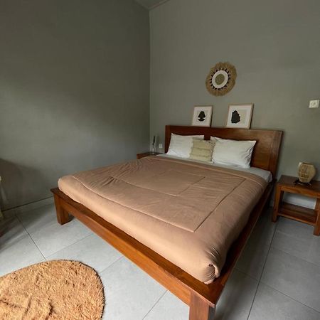 Tyana Private Room In Batu Bolong 26 Canggu Εξωτερικό φωτογραφία